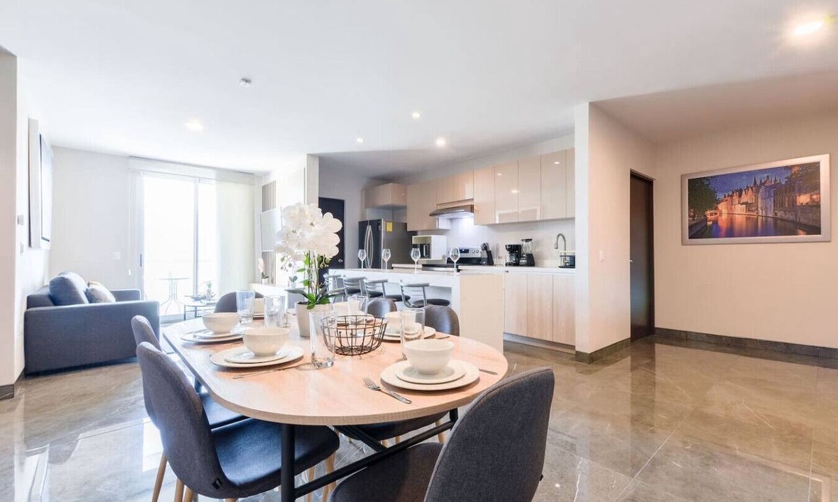 Monterrey Apartment | ¡Luxury in Fundidora! 9 guests + Wifi 3BR|2br