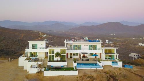 El Pescadero Villa | Luxury Ocean-View Villa w/Pool By Cerritos Beach