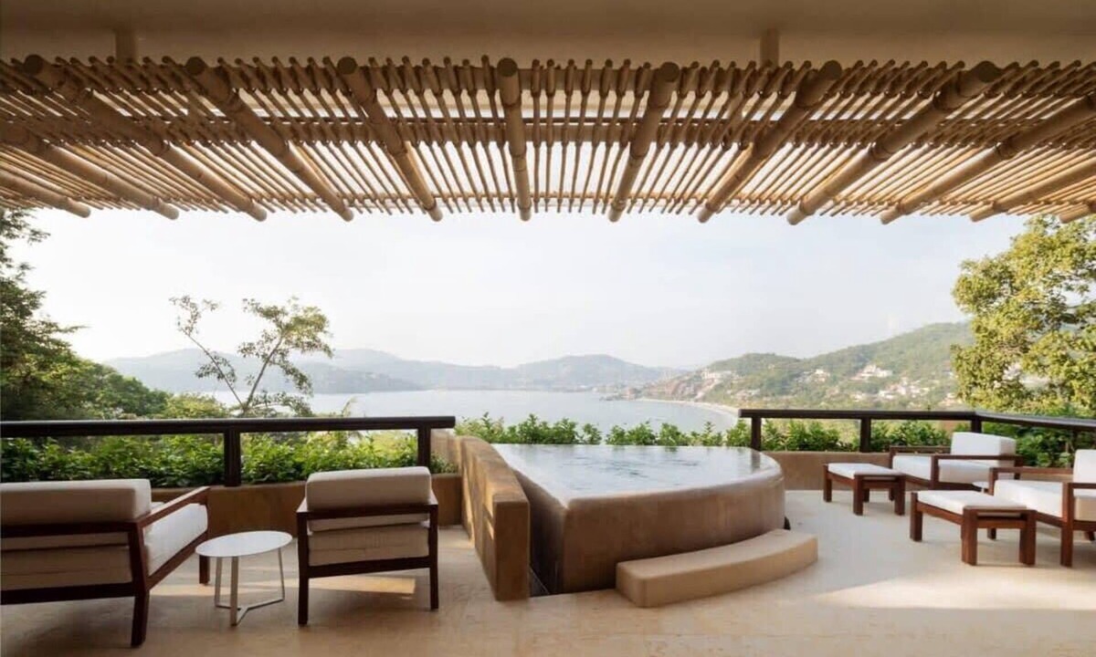 Playa Las Gatas Apartment | Luxury Penthouse | Private Pool Steps from La Ropa