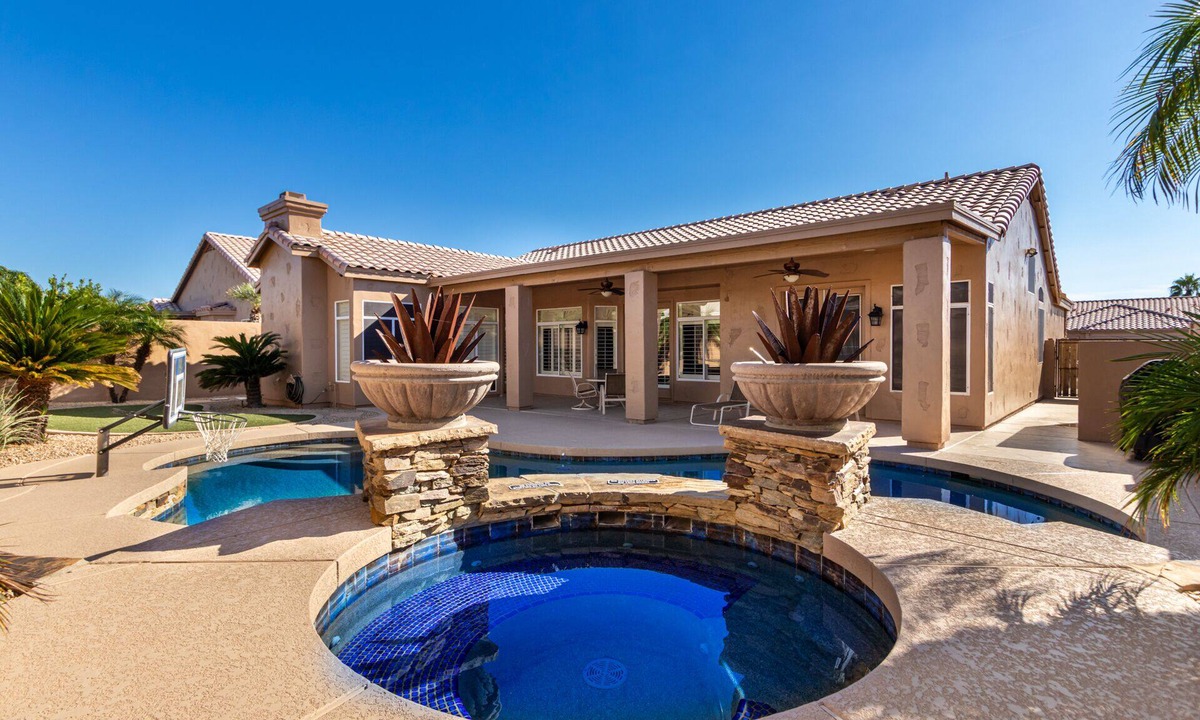 Hillcrest Ranch Homeowners House | Luxury Resort Home, Arrowhead Ranch, North Glendale, Pool, Hot Tub, Pool Table