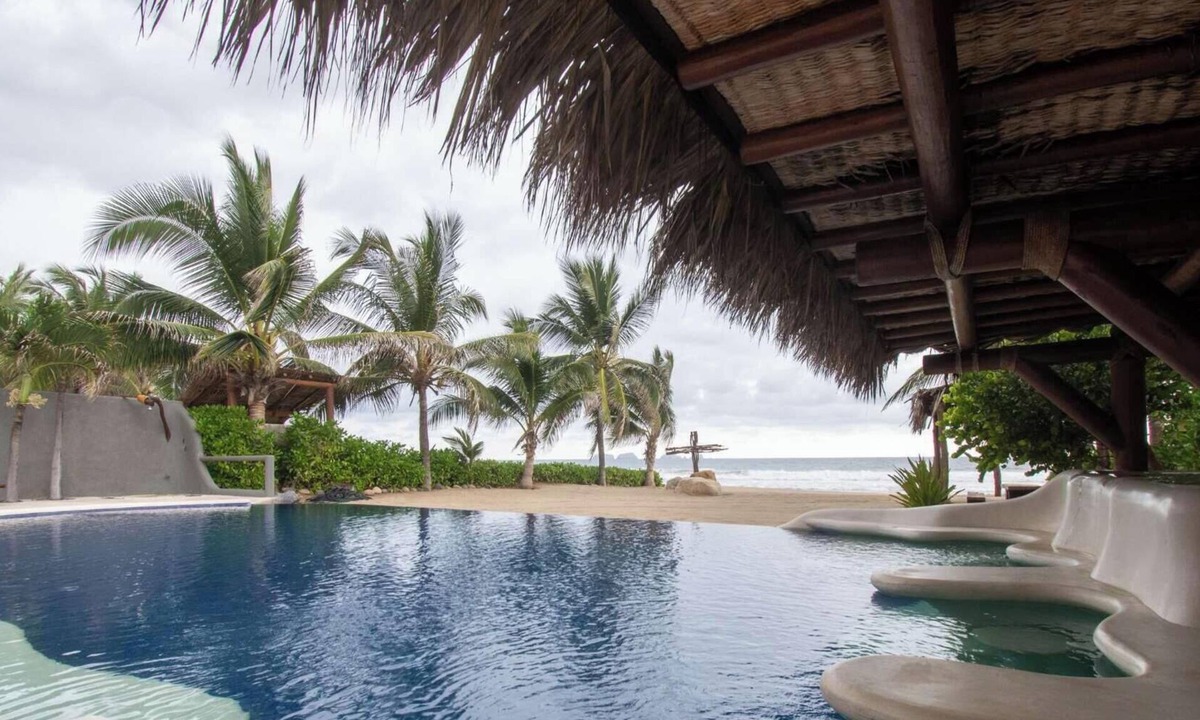 Ixtapa - Zihuatanejo House | Magnifica Casa Con Frente de Playa Privado