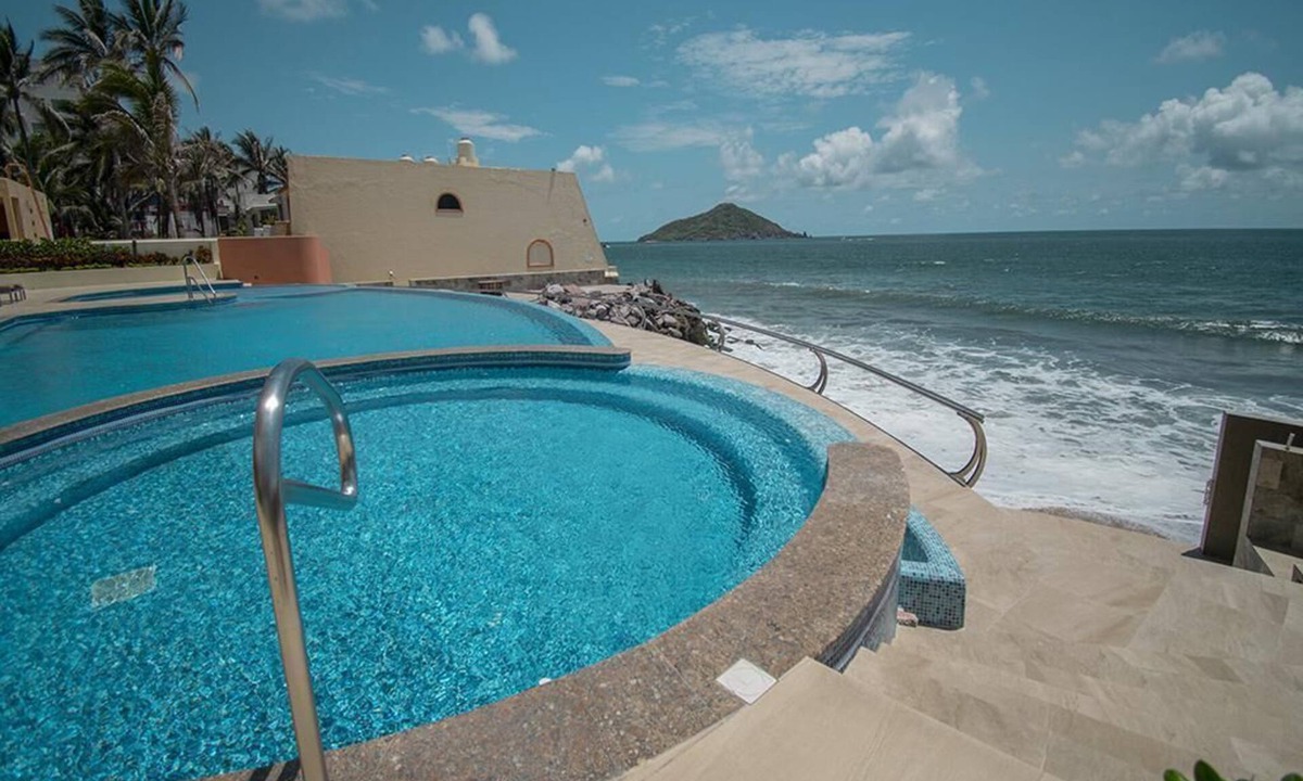 Marina Mazatlan Condo | Mazatlán Solaria Oceanview Condo with Pool 704