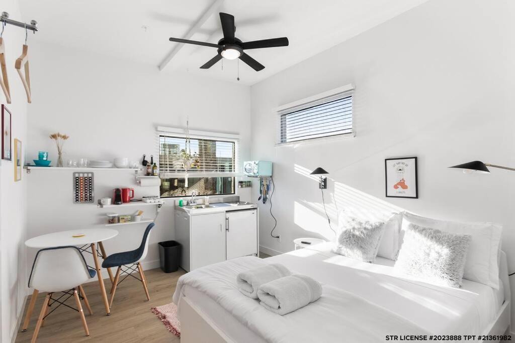 South Scottsdale Apartment | Micro Studio with balcony & pool view - Walk to OT