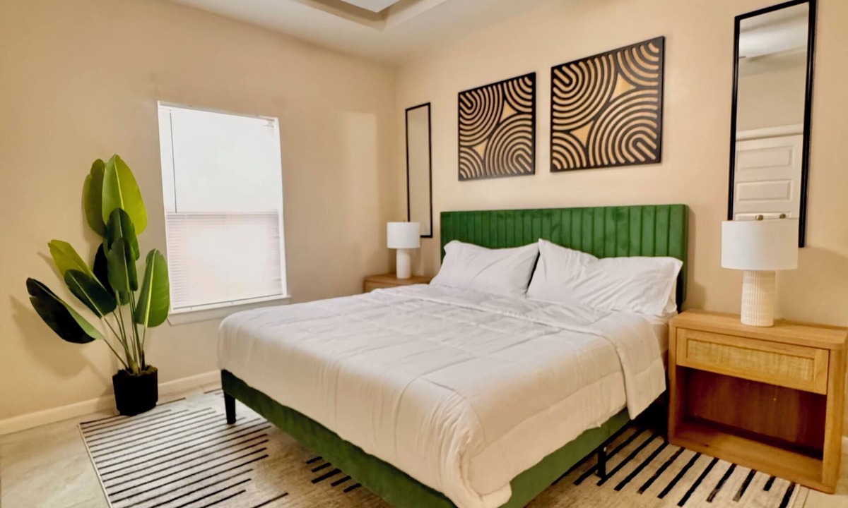 Edinburg Apartment | Modern 2BR, 2BA, Near UTRGV, Fast WiFi, Pets OK, Near Hospitals