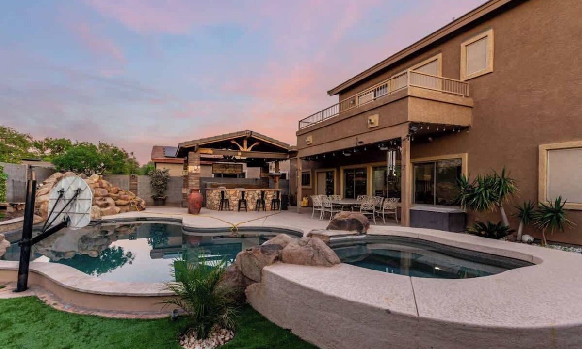 River Walk Villages House | Modern 5BR Laveen Retreat w/Pool, Games & BBQ Area