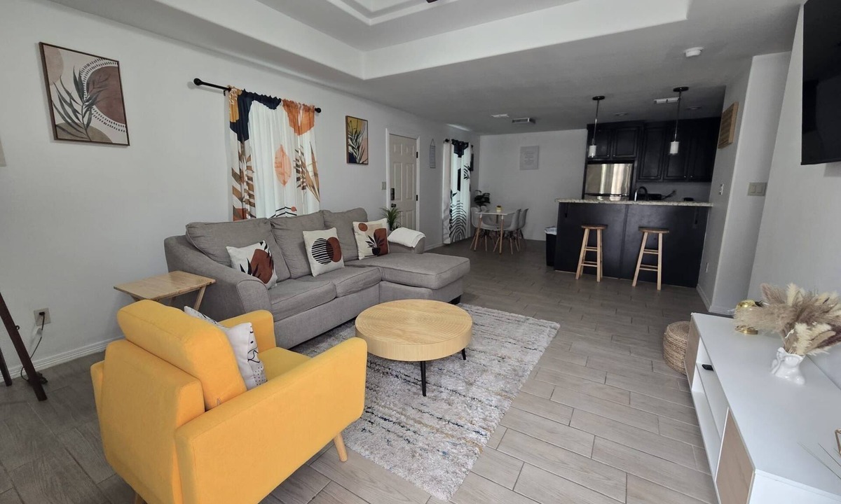 Edinburg Apartment | Modern Boho Apt 2Bd/2Ba WITH Sofa Bed near UTRGV