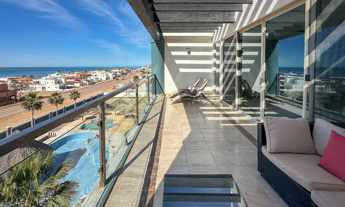 Las Conchas Condo | Modern Linda Vista Condos