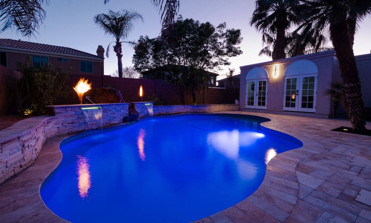 Arizona Skyline Community House | Modern Luxury! Only 10 min. to AZ Athletic Grounds & A+ Dining Shopping!