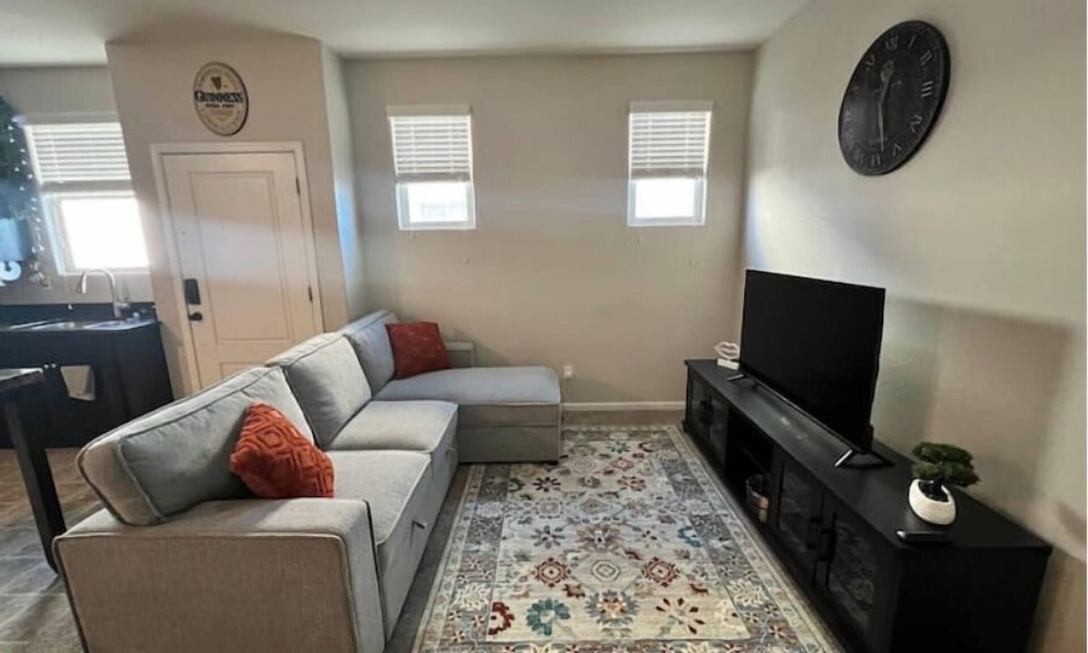 Glendale Apartment | Modern Private Casita Minutes From Westgate & State Farm Stadium