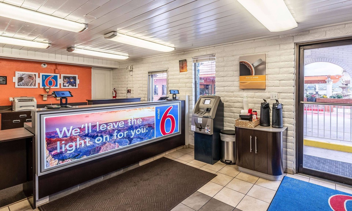 Casa Grande Hotel | Motel 6 Eloy, AZ - Casa Grande