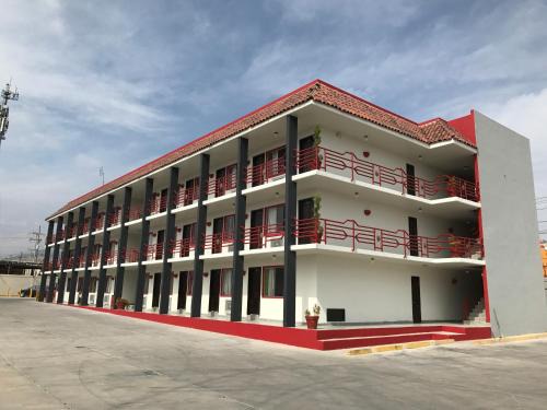 La Joya Hotel | Motel El Refugio