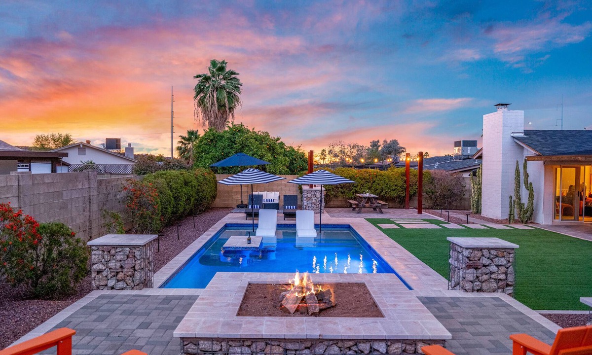 Moon Valley Vista House | mountain view private pool stunning backyard bbq central location!