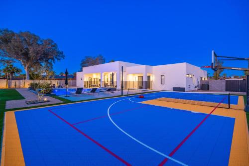Paradise Valley Village House | MultiMillionResort Oasis PickleballVolleyballCourtBocce Ball CourtGolf