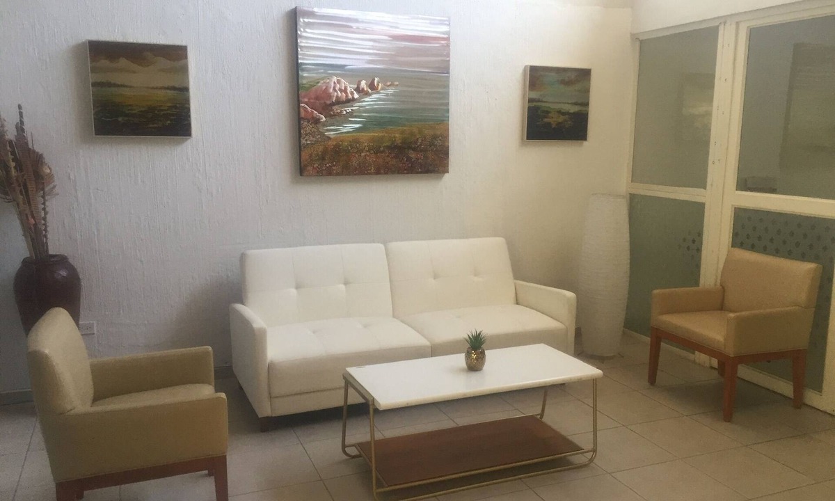 Esterito House | Muy cerca del centro y del malecón