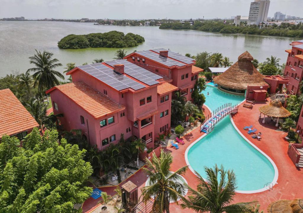 Punta Cancun Hotel | Nílu Cancun Zona Hotelera by Selina