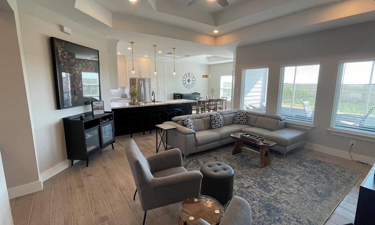 Laguna Vista House | New build on Quiet Wildlife Preserve -37 Val