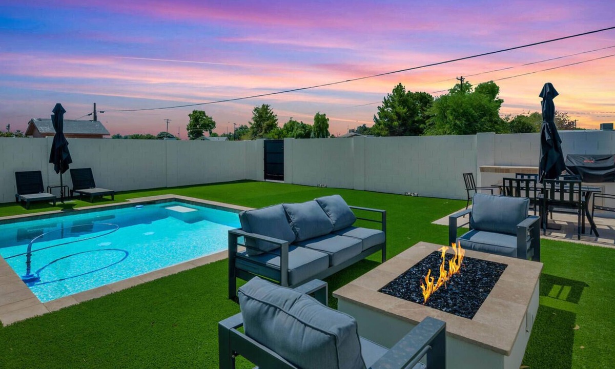 Gilbert House | New Home in Down Town Gilbert-Heated Pool, Fire Pits, BBQ