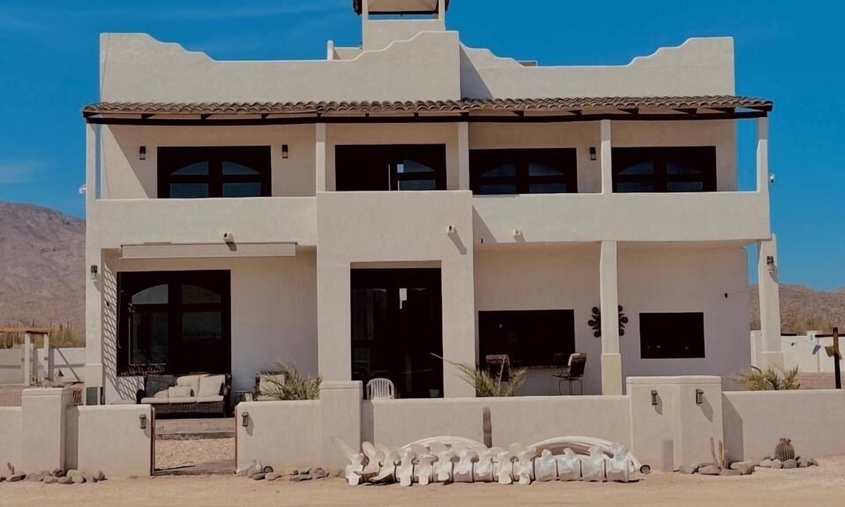 Mulege House | New Offgrid home in beautiful Conception Bay