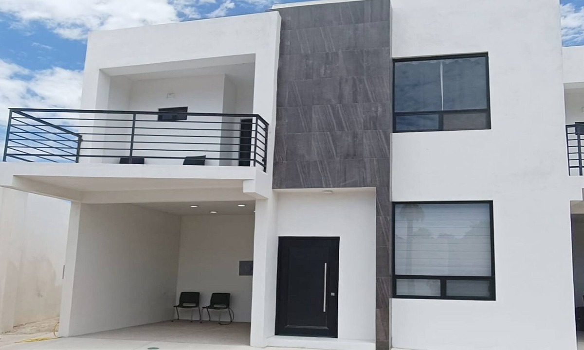 Ferrocarrilera Apartment | New Town Condo Casamar 1 near the beach