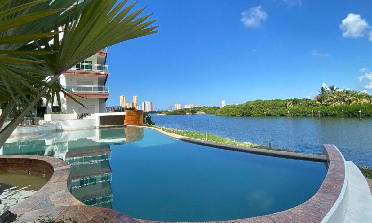 Marina Mazatlan Condo | Nice hotel room 5min from the beach by Gpsrentas