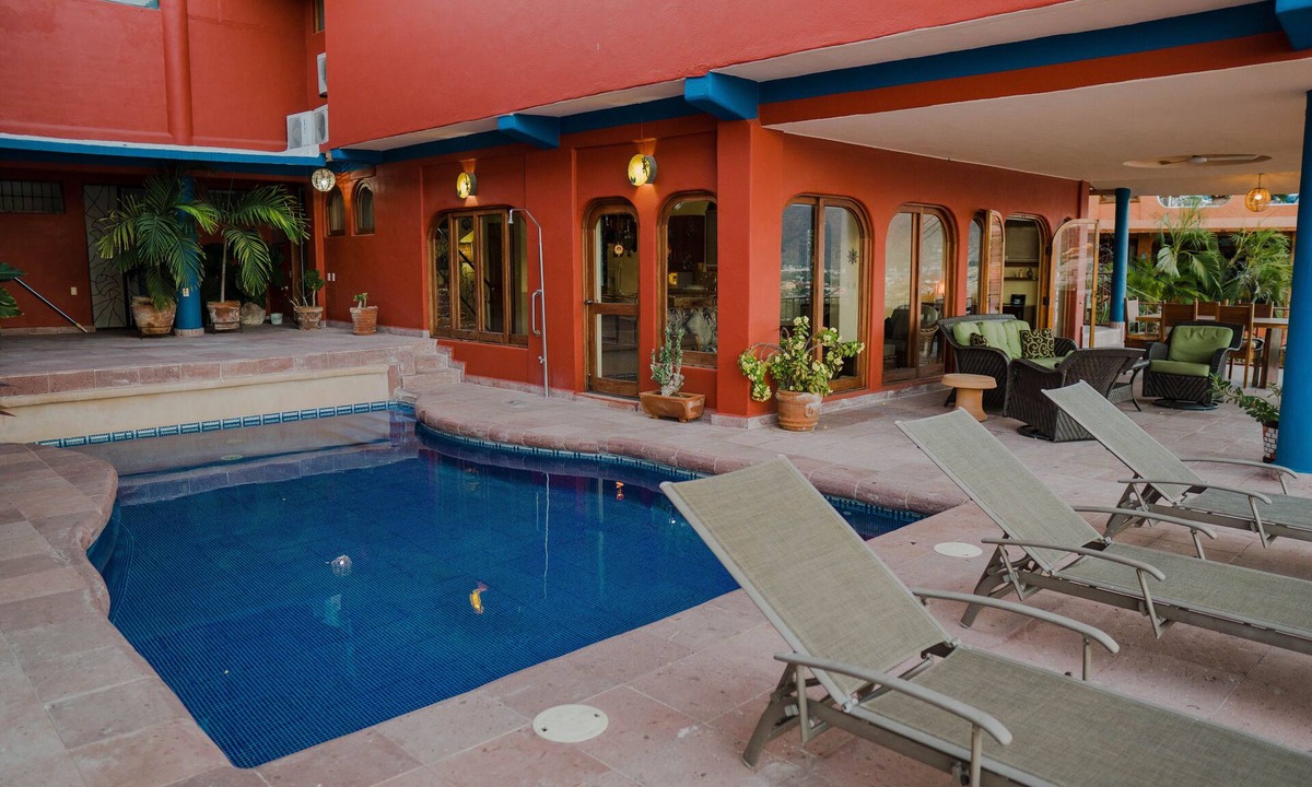 Almacen Villa | Nice vacation place to relax under the hot sun of zihuatanejo