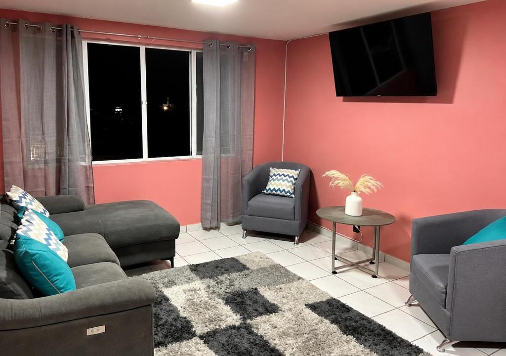 Guadalajara Municipality Apartment | Nido Coral, Steps to San Jacinto and the Light Rail