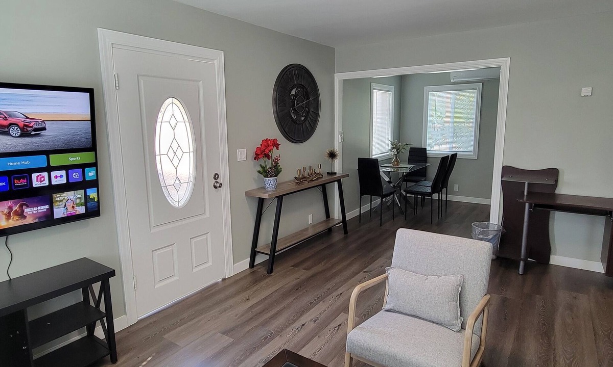 El Monte Apartment | NO SERVICE CHARGE - Newly Renovated & Cozy 1-Bedroom in El Monte