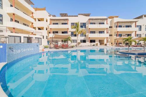 La Ventana House | Oceanview condo w Resort amenities Steps to Beach