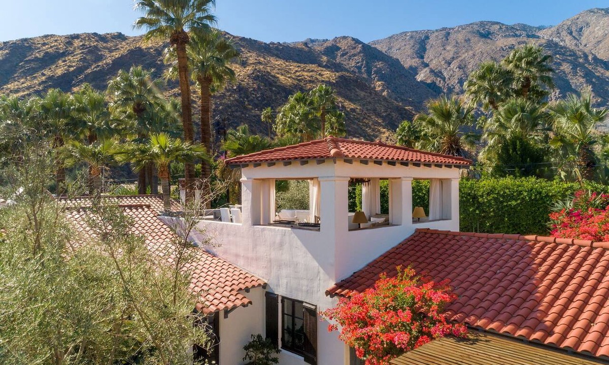 Old Las Palmas House | Old Las Palmas - 1926 Mary Pickford Estate, Pool & Spa, Firepit + Rooftop Deck