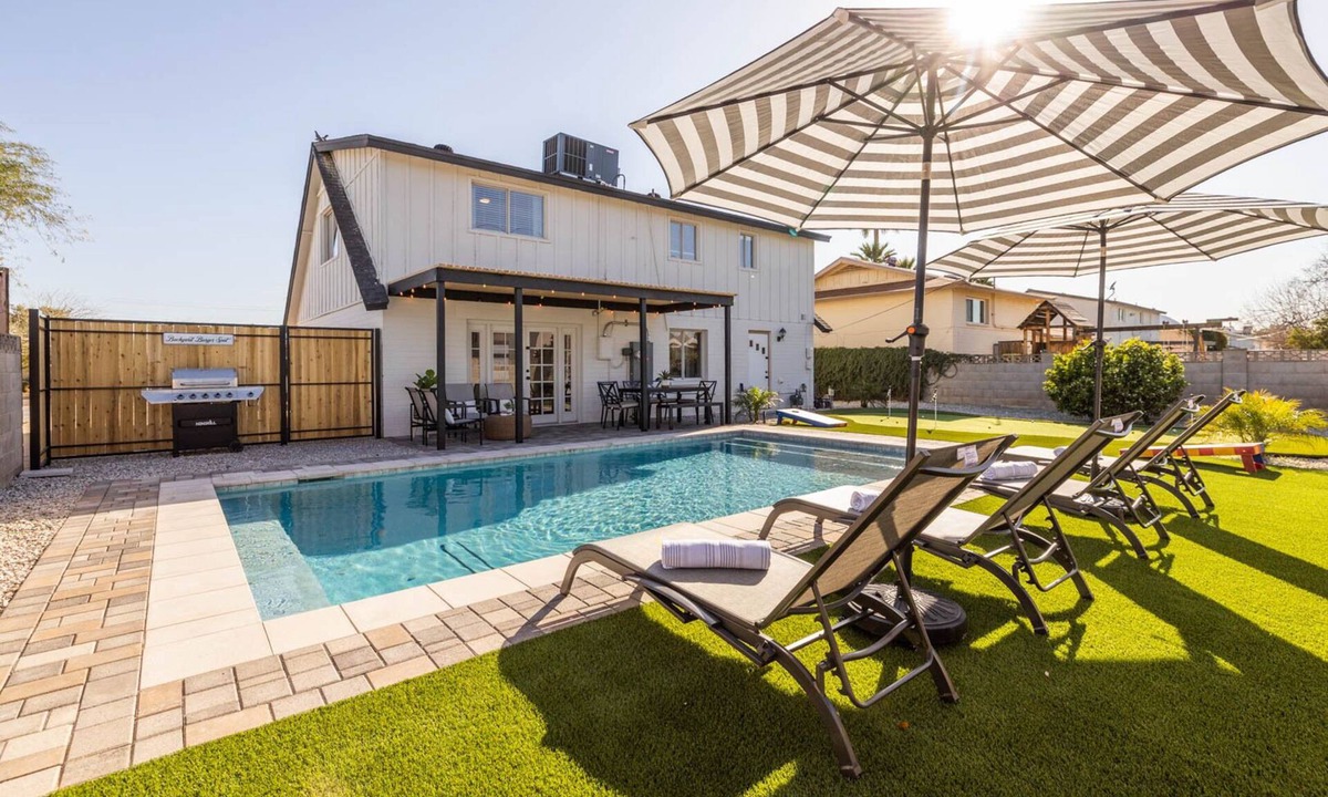 Park Scottsdale Four House | Old Town Scottsdale | Heated Pool & Putting Green