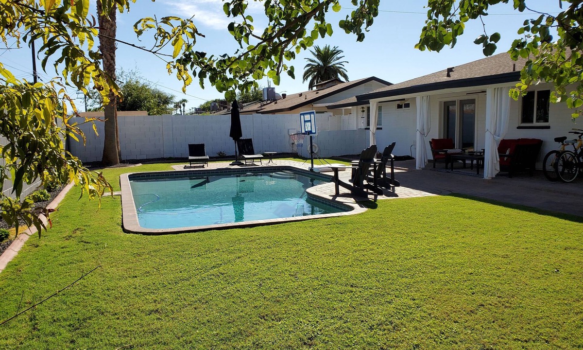 Scottsdale Country Acres House | Old Town Scottsdale All around VACATION experience! Heated Pool & Media Room