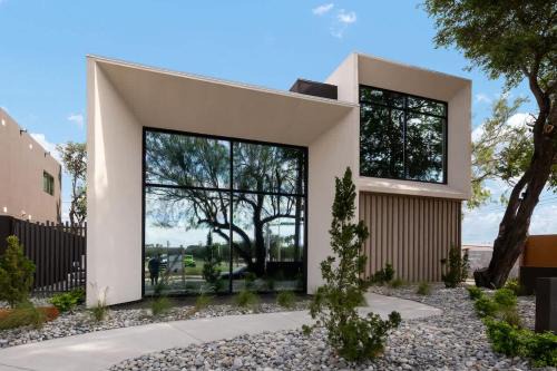 McAllen House | Omotenashi Family House