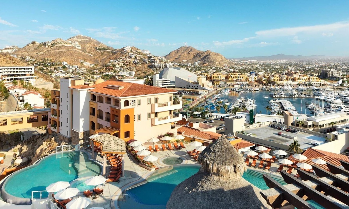Marina Apartment | On Cliff Rocks - Amazing Views of Downtown, Marina & Pacific