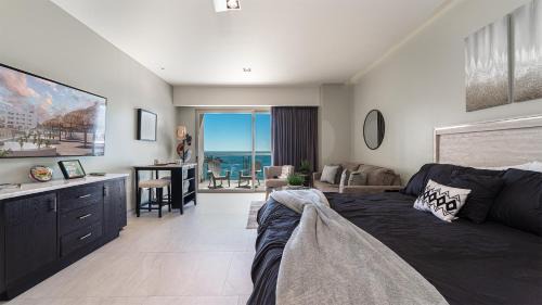 Ferrocarrilera House | One 1507C: Sunset Paradise Ocean View