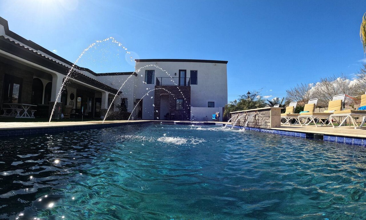 Peoria House | Opulence House:Pool/SPA,TennisCrt,PickleBll,BasketHop,PingPng,Billiard,Shufflbrd