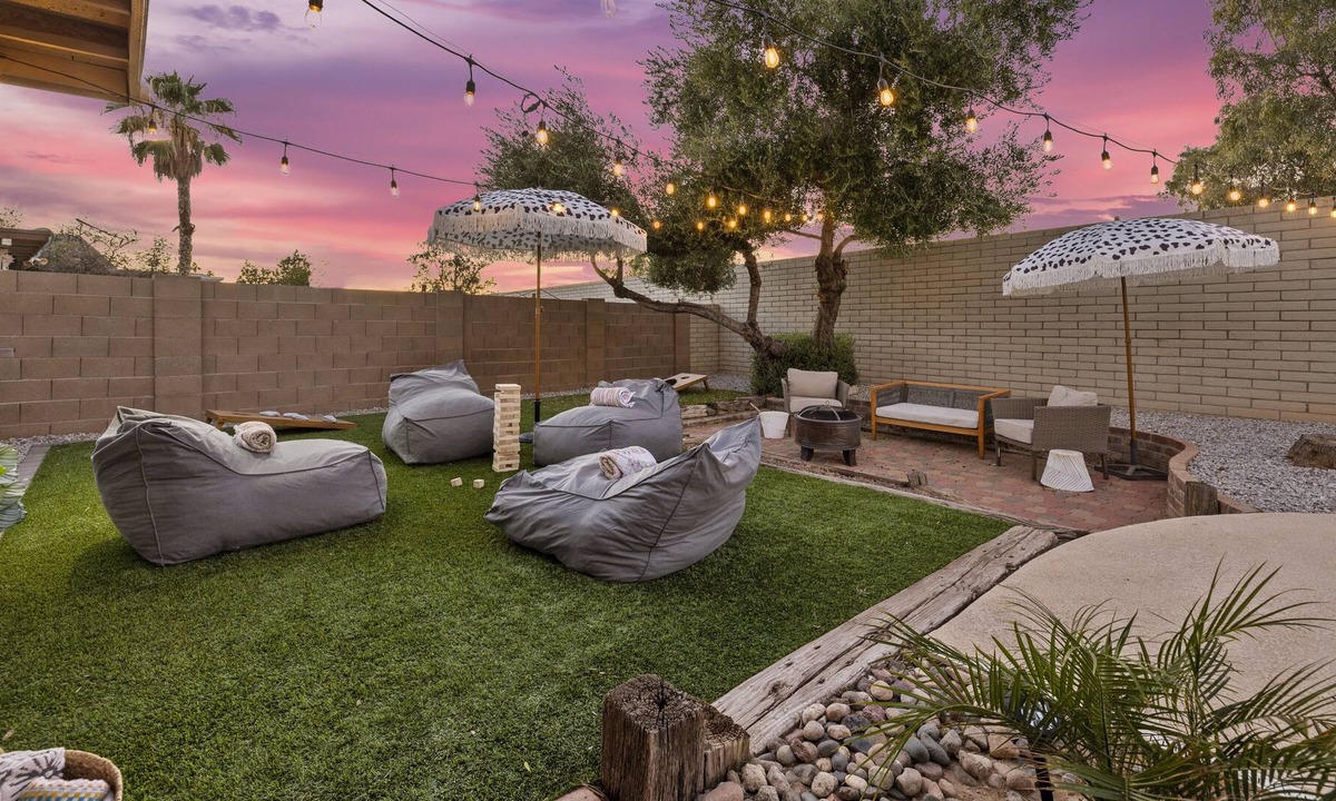 Tempe House | Outdoor Oasis! Your Centrally Located Getaway