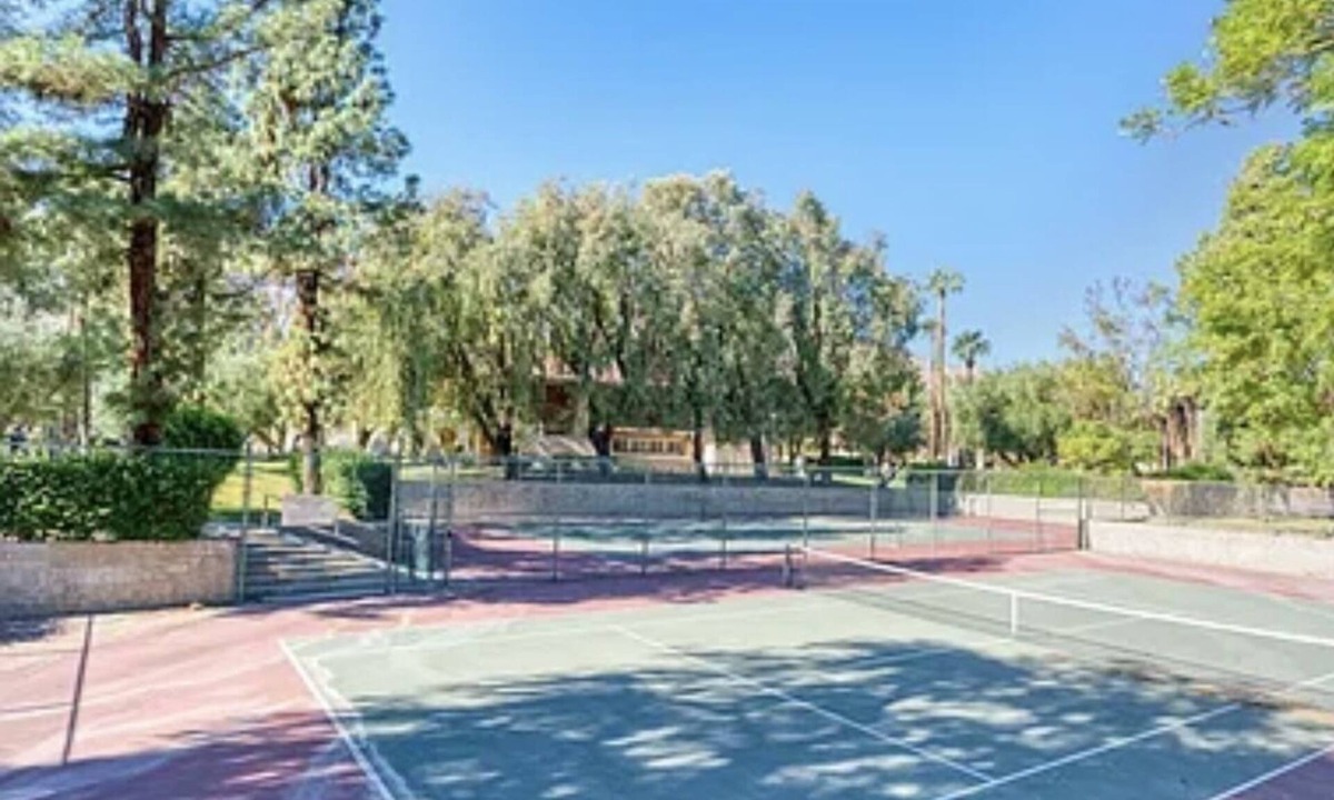 Racquet Club West Condo | Palm Springs Arcadia
