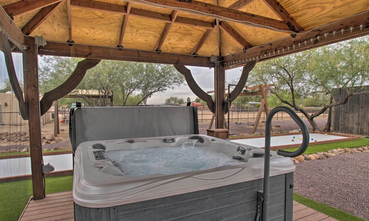 Anthem House | Patio + Pool Table: 'Kick Back Corral' in Phoenix!
