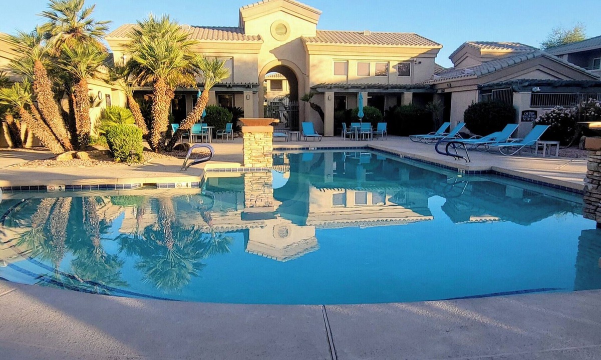 Foothills Condo | Peaceful 2 bedroom 2 bathroom ground floor condo steps from pool and hot tub!