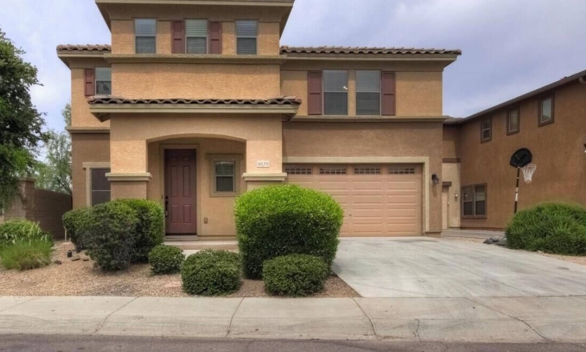 Glendale House | Peaceful 5-bedroom house with AC in charming Glendale