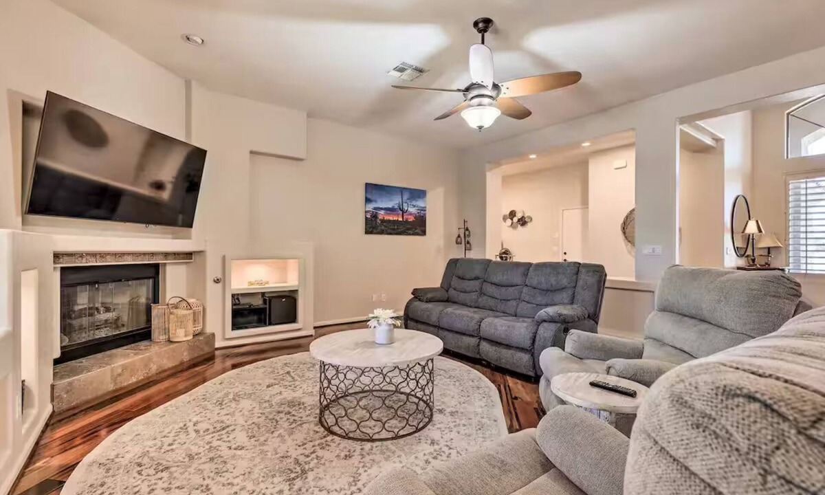 Estrella Mountain Ranch House | Peaceful Oasis Retreat with a Gorgeous Pool, Hot Tub & Putting Green!