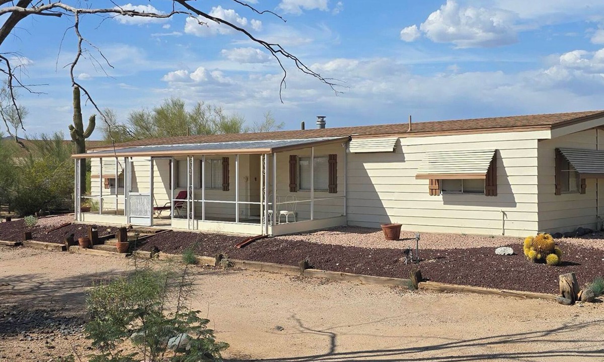 Saguaro West House | Peaceful quiet home, north of Phoenix. Long Term Rental (31 days or more) ONLY
