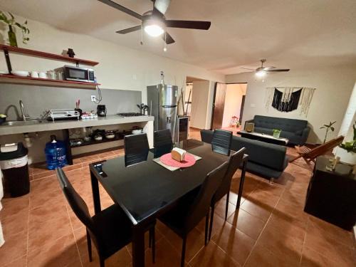 Downtown Cancun Apartment | Peach35 Apartamento céntrico, 5 min de la playa y la entrada de la zona hotelera