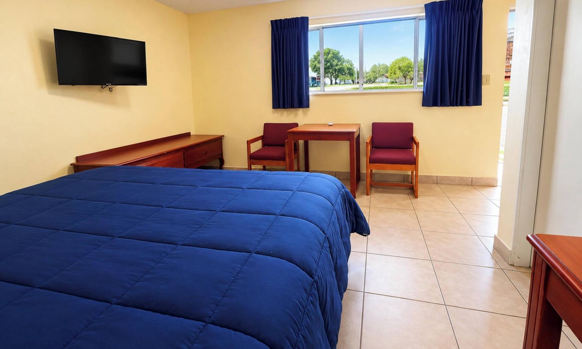 Pharr Hotel | Pen Ann by Capital O Pharr/McAllen TX