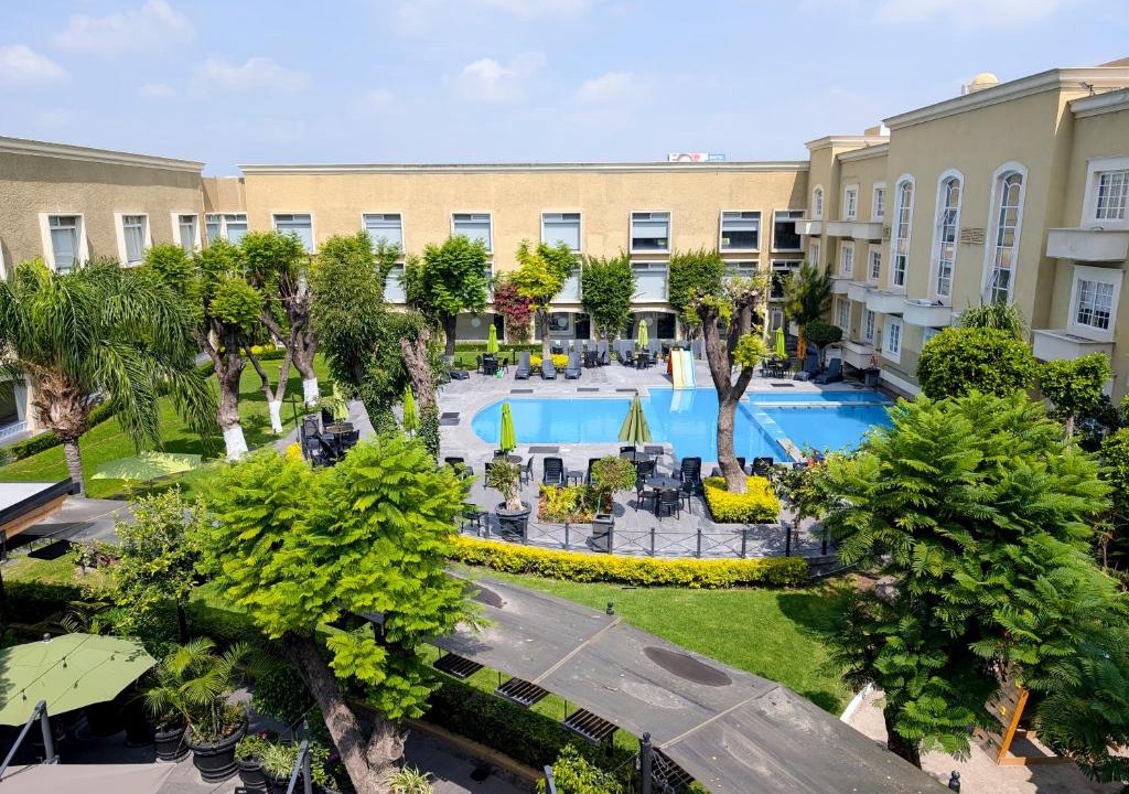 Downtown Queretaro Hotel | Plaza Camelinas Hotel