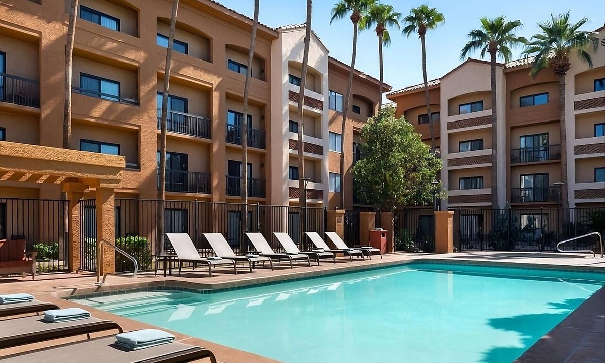 Camelback East Hotel | Pleasant Stay, Convenient Location! w/Pool, Short Drive to Wrigley Mansion