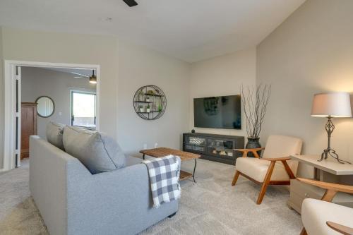 Greenway Palms House | Pool Access! 55 + Snowbird Retreat in Peoria