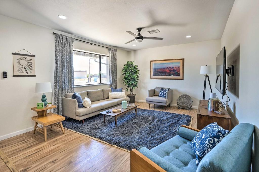 Deer Valley House | Pool + Backyard Oasis! Snowbird Escape in Phoenix