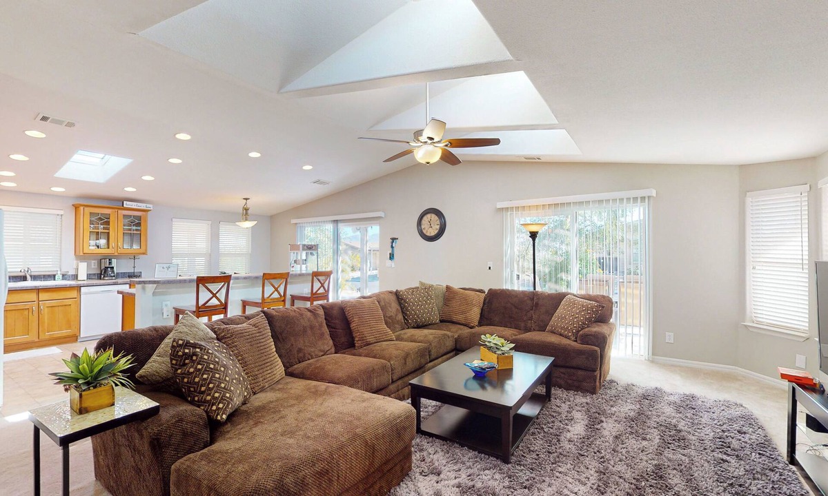 Havasu Lake House | Pool & Hot Tub Access: 'Lake Havasu Lakehouse'