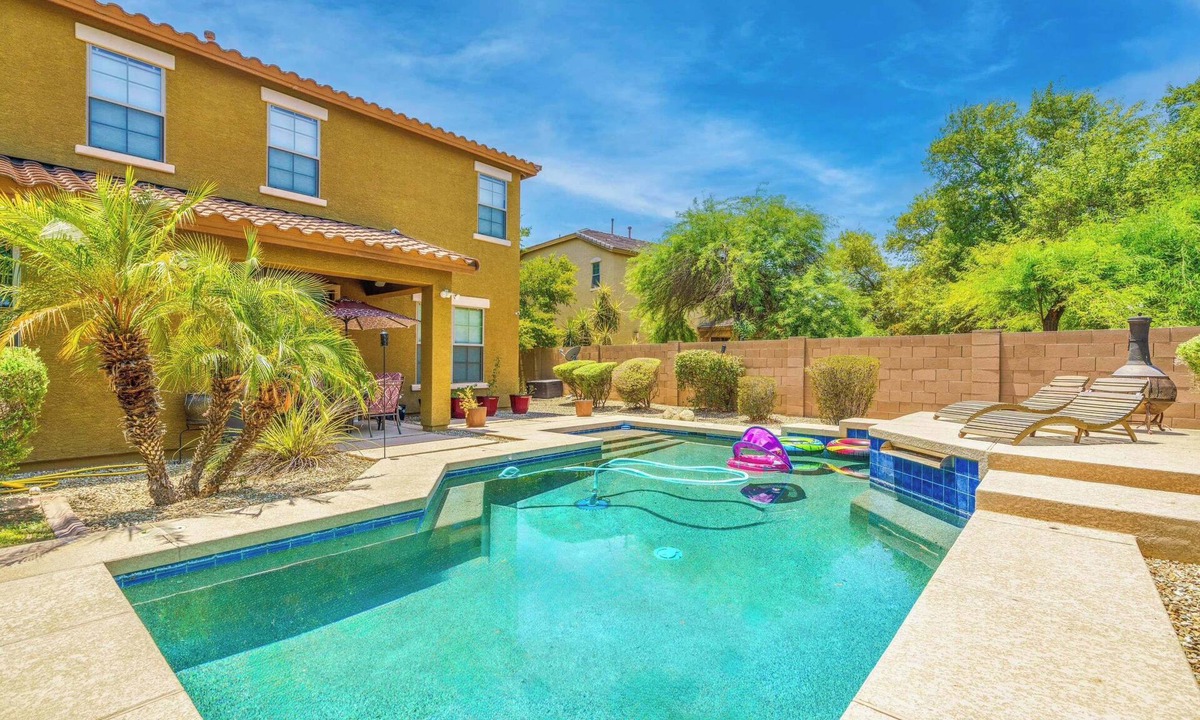 Palm Valley House | Pool, Movie Room, Games, Grill!